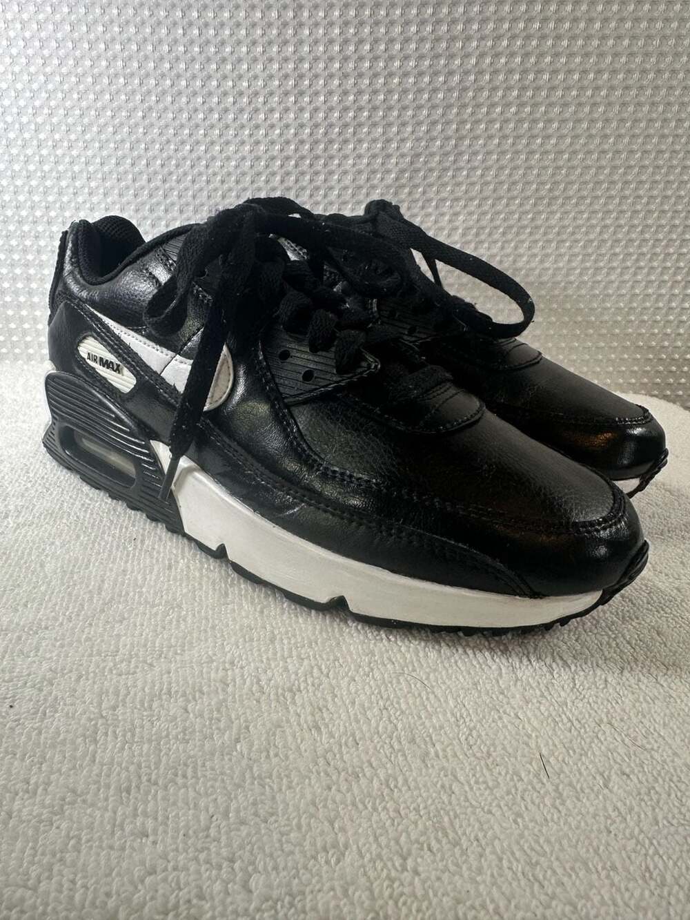 Nike Air Max 90 LTR GS Black White Size 6Y - Picture 2 of 9